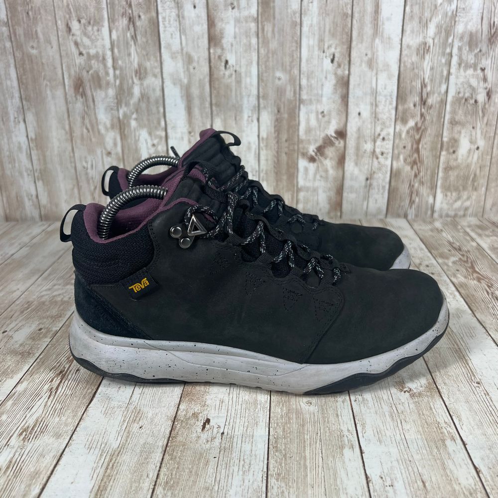 Teva Women's Black Hiking Boots Outdoor Adventure Sneakers 8